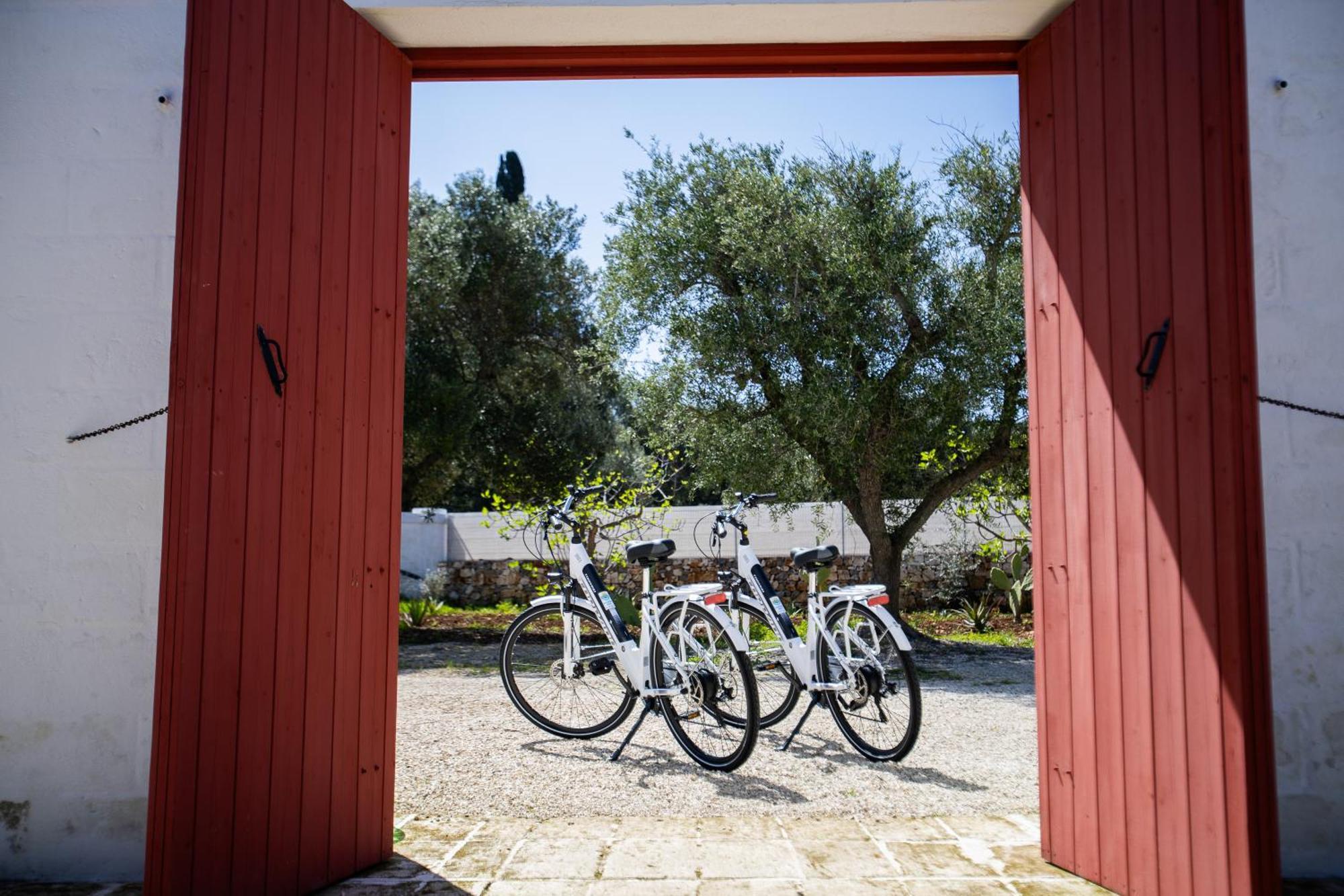 Tenuta Amostuni-Country House Ngoại thất bức ảnh